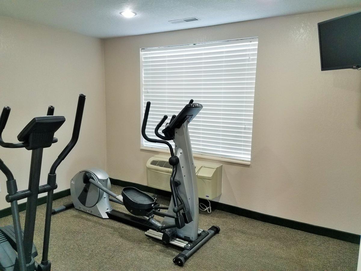 Oak Hill Inn & Suites Canton Dış mekan fotoğraf